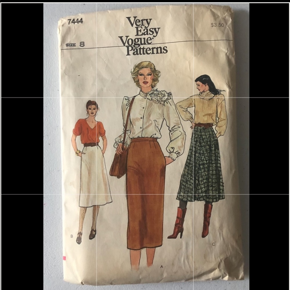 Vogue Pattern Set 7444